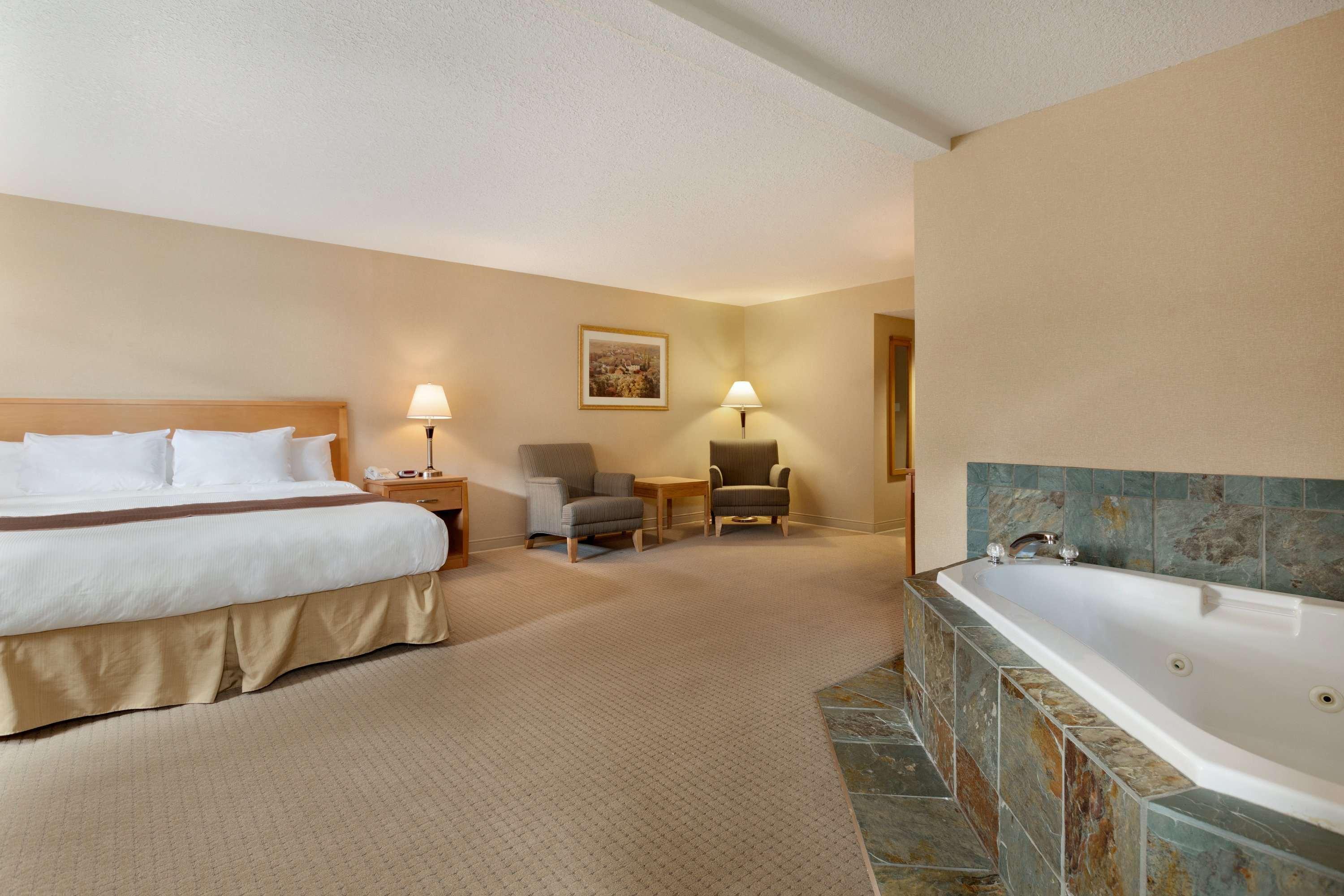 Ramada By Wyndham Nanaimo Hotel Ngoại thất bức ảnh